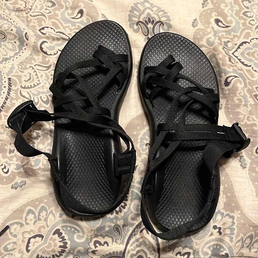 Women’s Chacos Black Size 7